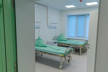 Депутаты посетили обновленный корпус областной больницы